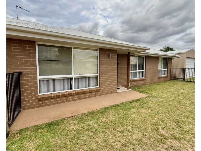 36 Milligan Street, Oakey QLD 4401