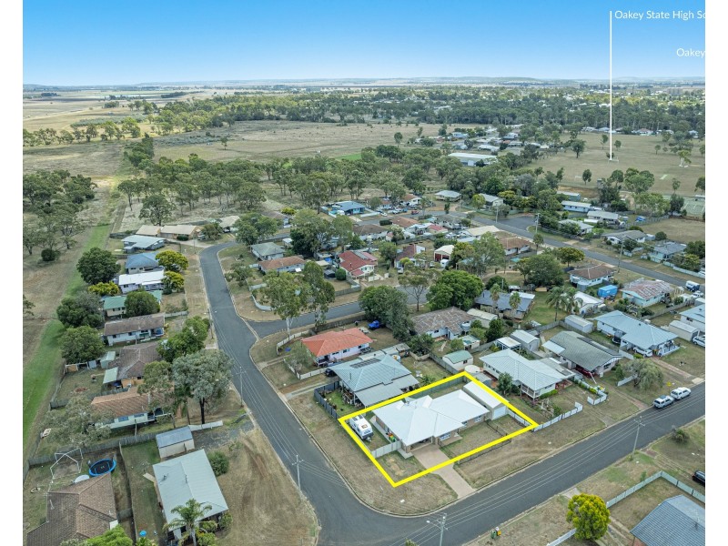 36 Milligan Street, Oakey QLD 4401