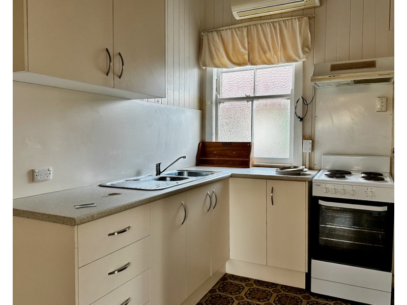 4/56 York Street, Oakey QLD 4401