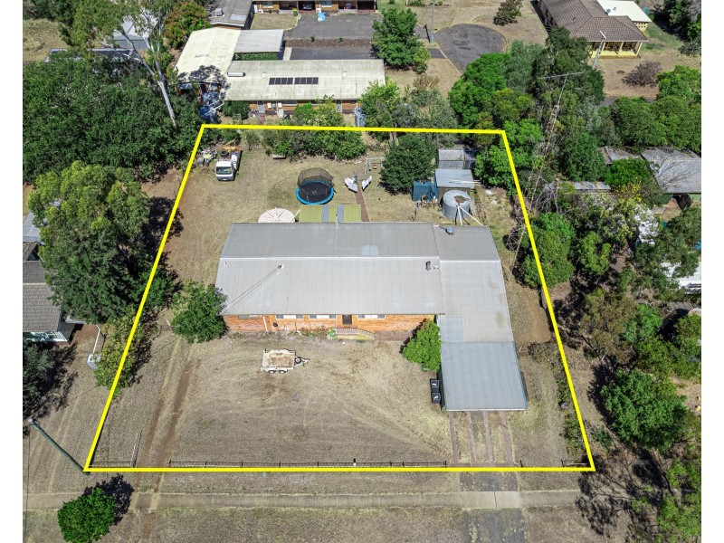 45 Lorrimer Street, Oakey QLD 4401