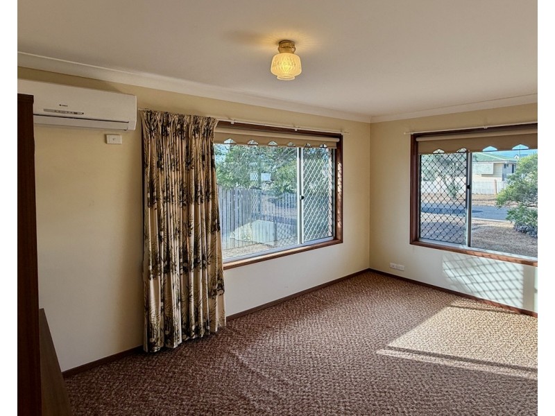 50 Proposch Street, Oakey QLD 4401