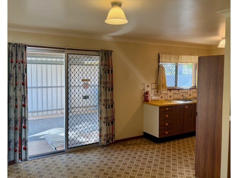 50 Proposch Street, Oakey QLD 4401