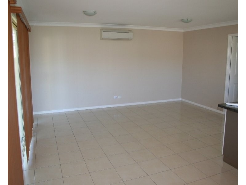 3 Desmond Street, Oakey QLD 4401