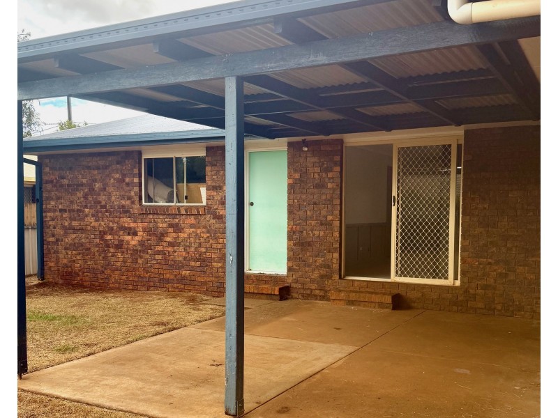 59 Hamlyn Road, Oakey QLD 4401