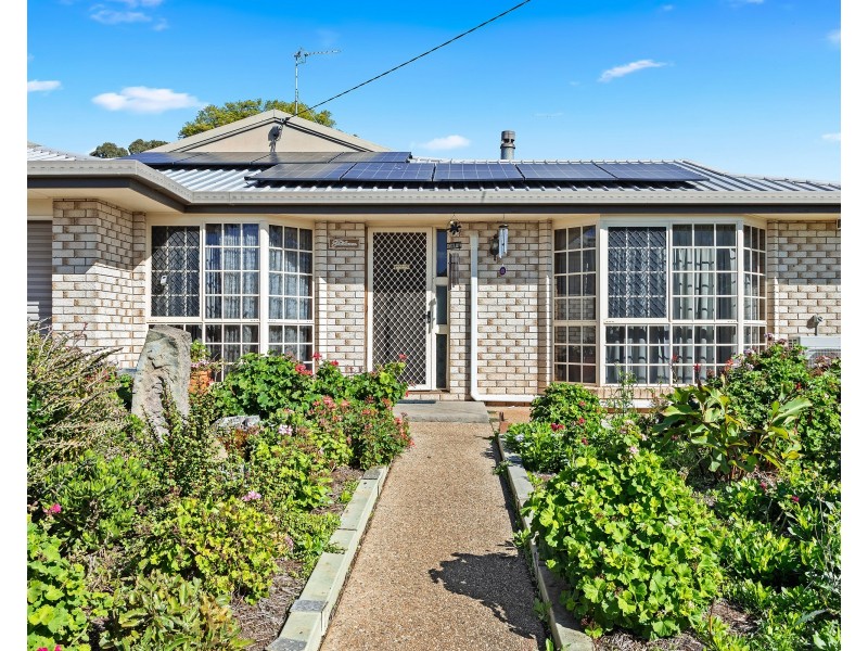 33 Werth Street, Oakey QLD 4401