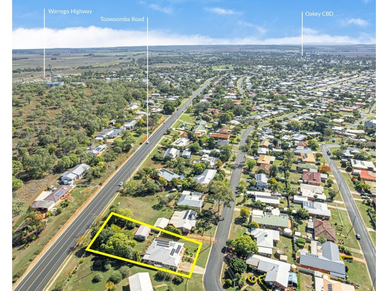33 Werth Street, Oakey QLD 4401