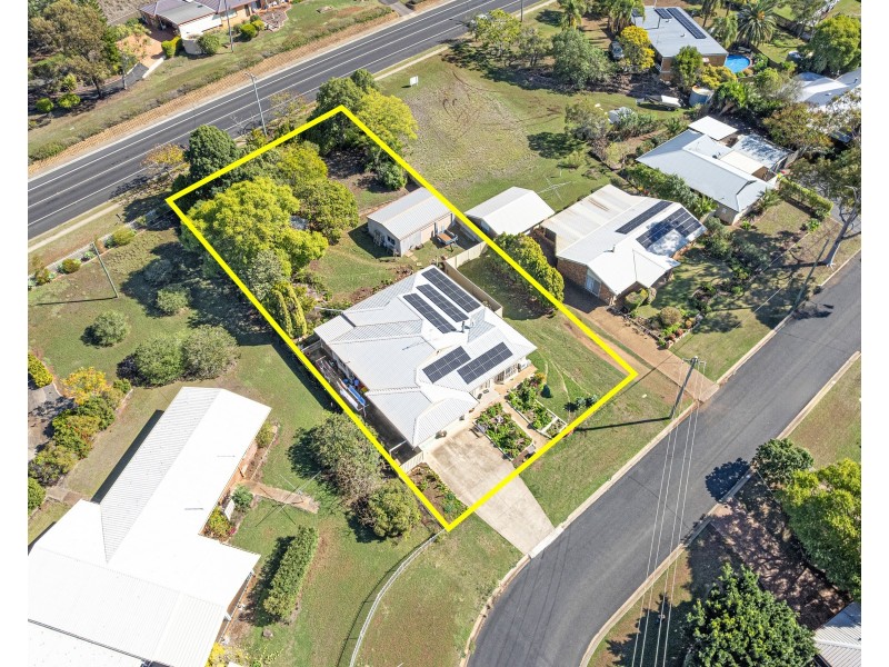 33 Werth Street, Oakey QLD 4401