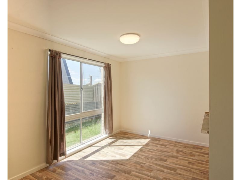 12 Wright Street, Oakey QLD 4401