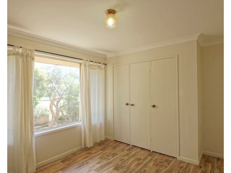 12 Wright Street, Oakey QLD 4401