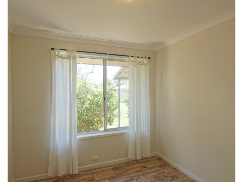 12 Wright Street, Oakey QLD 4401