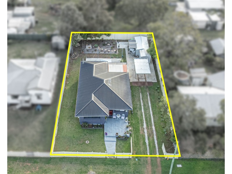 40 Cory Street, Oakey QLD 4401