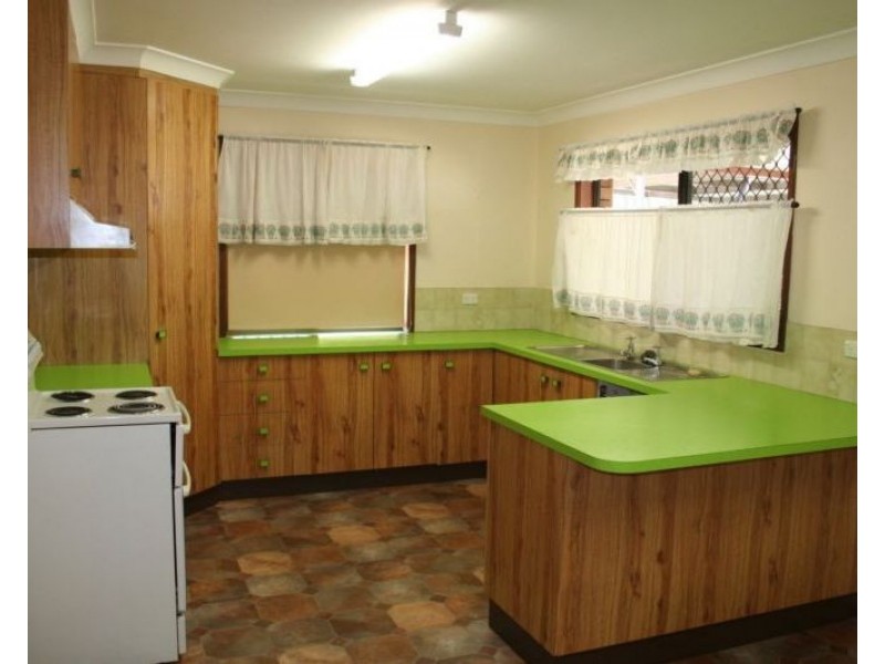9 Hass Street, Oakey QLD 4401