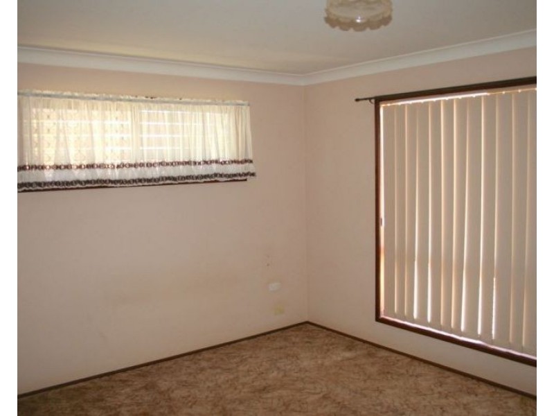 9 Hass Street, Oakey QLD 4401