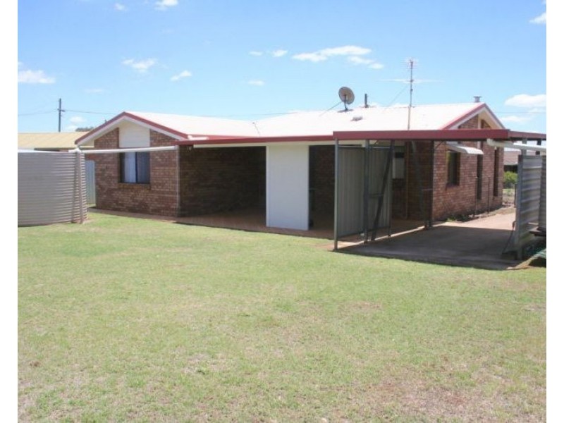 9 Hass Street, Oakey QLD 4401