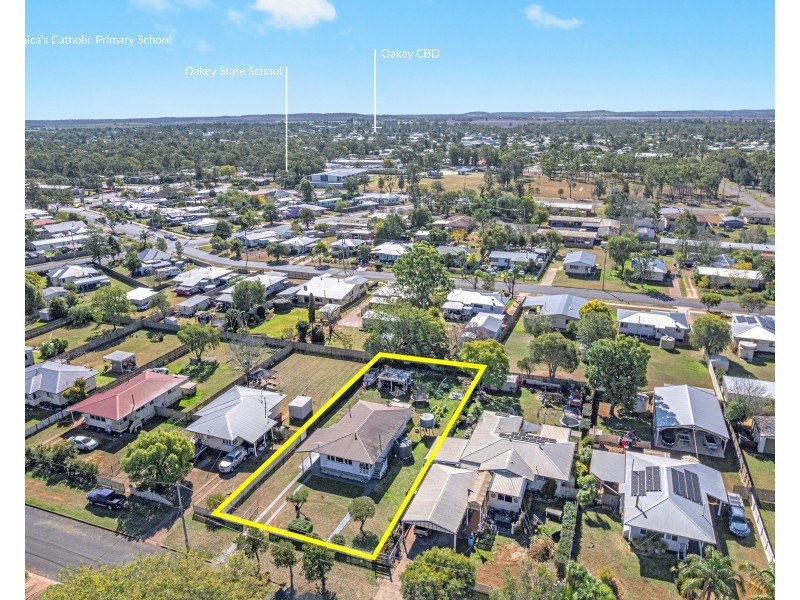 17 James Street, Oakey QLD 4401
