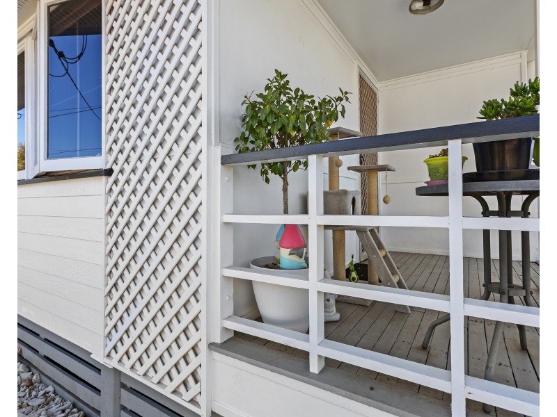 17 James Street, Oakey QLD 4401