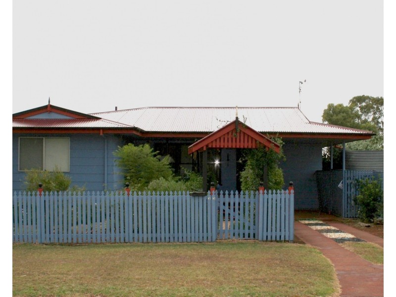 33 Proposch Street, Oakey QLD 4401