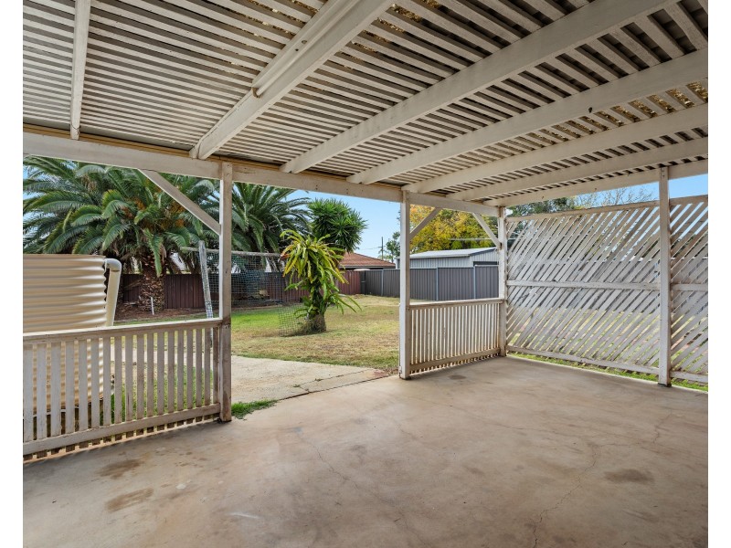 16 Hass Street, Oakey QLD 4401