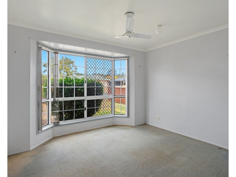 16 Hass Street, Oakey QLD 4401