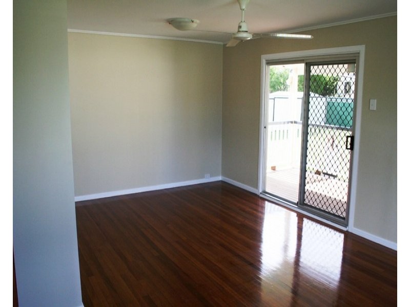 28B Cunningham Street, Oakey QLD 4401