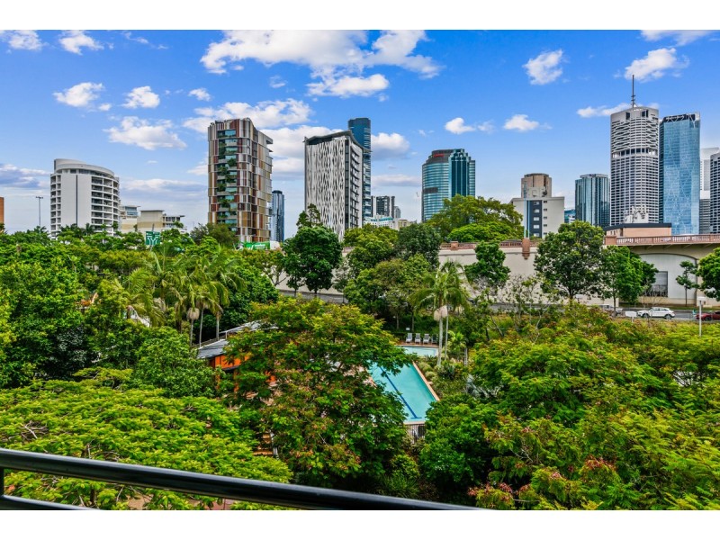 45/15 Goodwin Street, Kangaroo Point QLD 4169