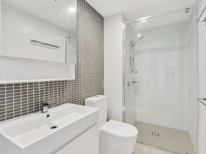 812/50-54 Hudson Road, Albion QLD 4010