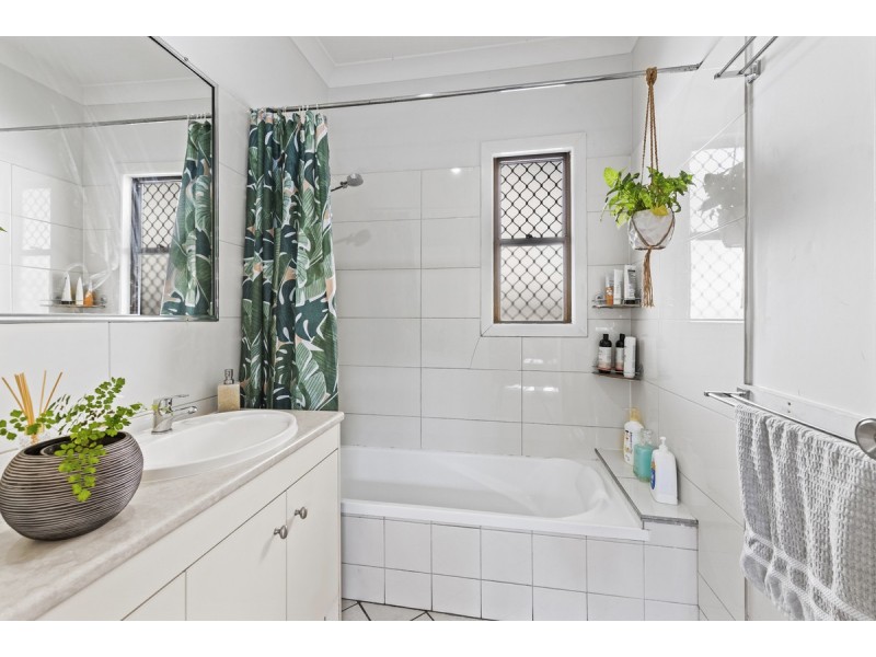 28 Halcomb Street, Zillmere QLD 4034