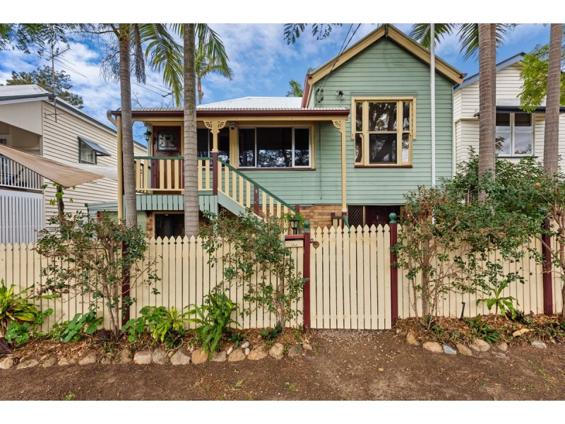 35 Jackson Street, Clayfield QLD 4011