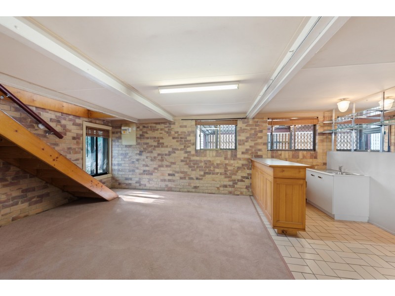 35 Jackson Street, Clayfield QLD 4011