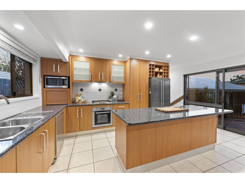 18 Falk Street, Stafford Heights QLD 4053