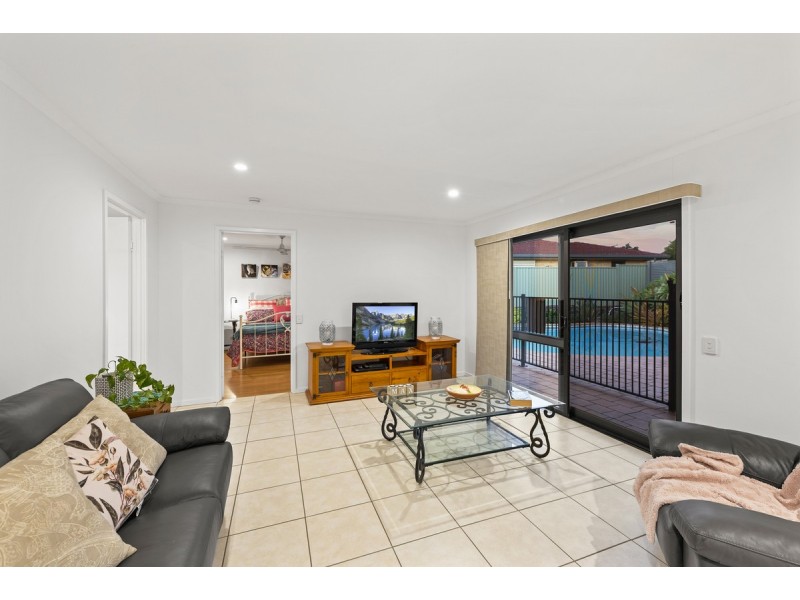 18 Falk Street, Stafford Heights QLD 4053