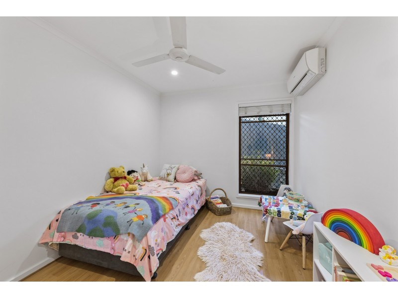 18 Falk Street, Stafford Heights QLD 4053