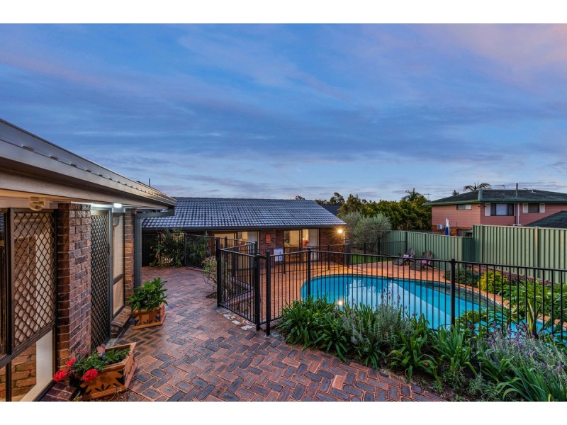 18 Falk Street, Stafford Heights QLD 4053