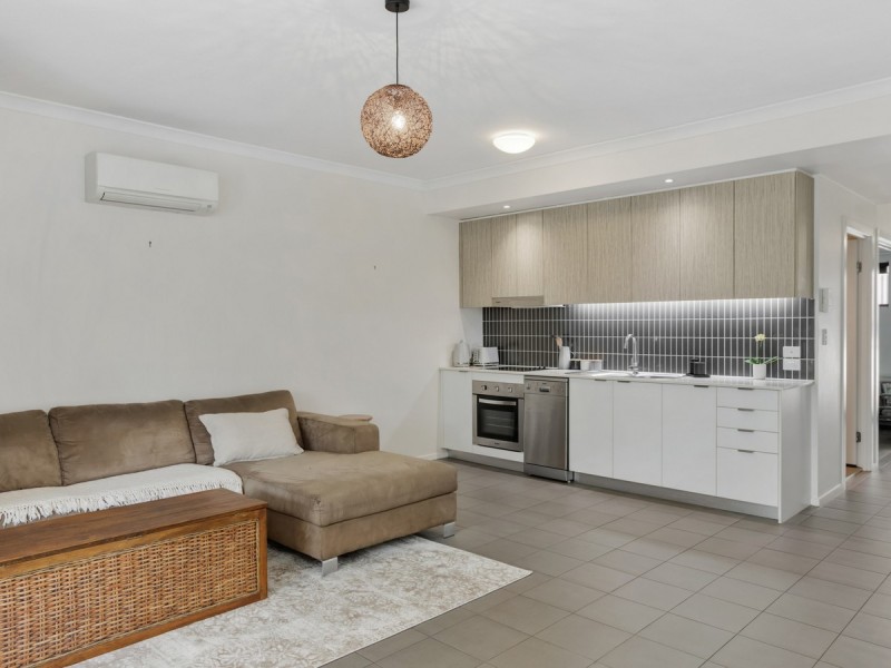 27/62 Waldhiem Street, Annerley QLD 4103