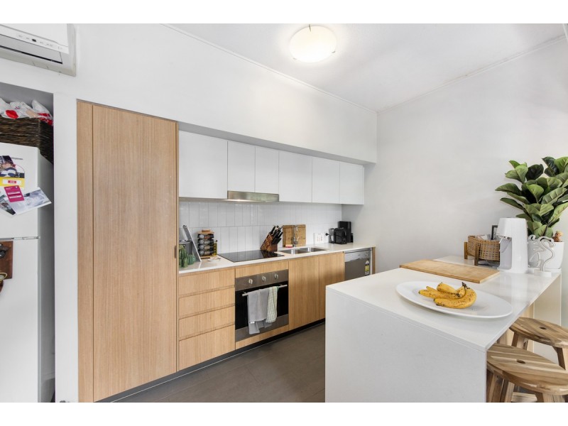 30/2-4 Garden Terrace, Newmarket QLD 4051