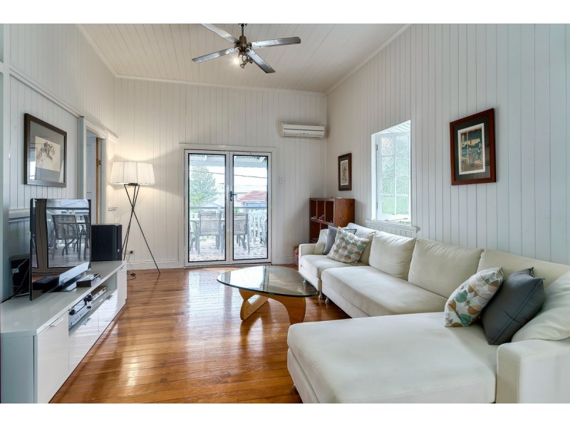 31 Bristol Road, Kedron QLD 4031