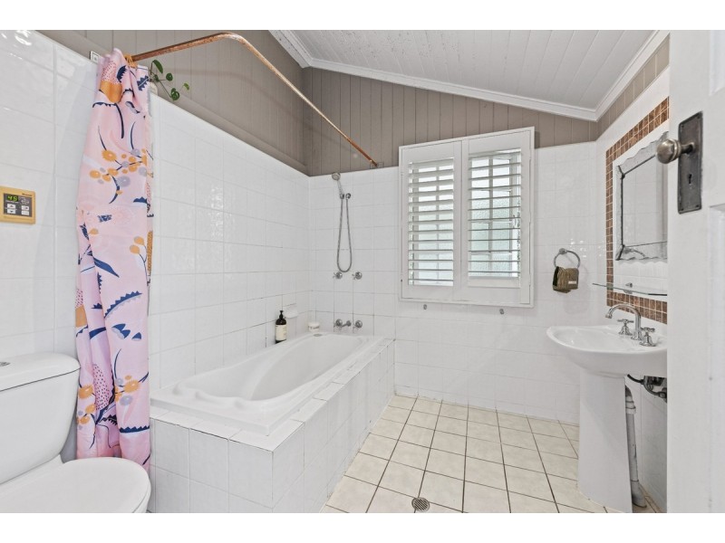 31 Bristol Road, Kedron QLD 4031