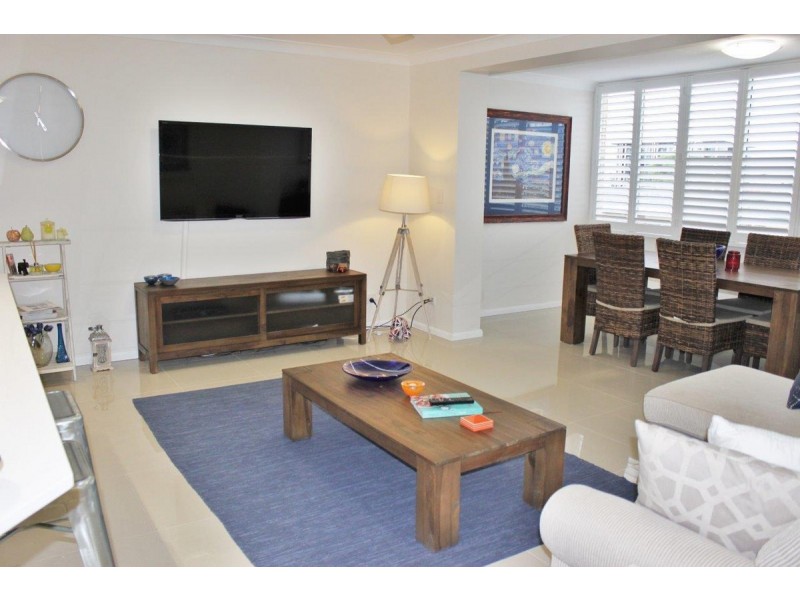 2/78 Curwen Terrace, Chermside QLD 4032