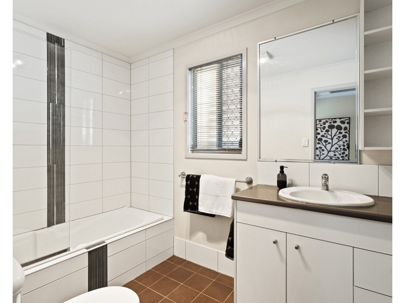 13 Sinclair Street, Moorooka QLD 4105