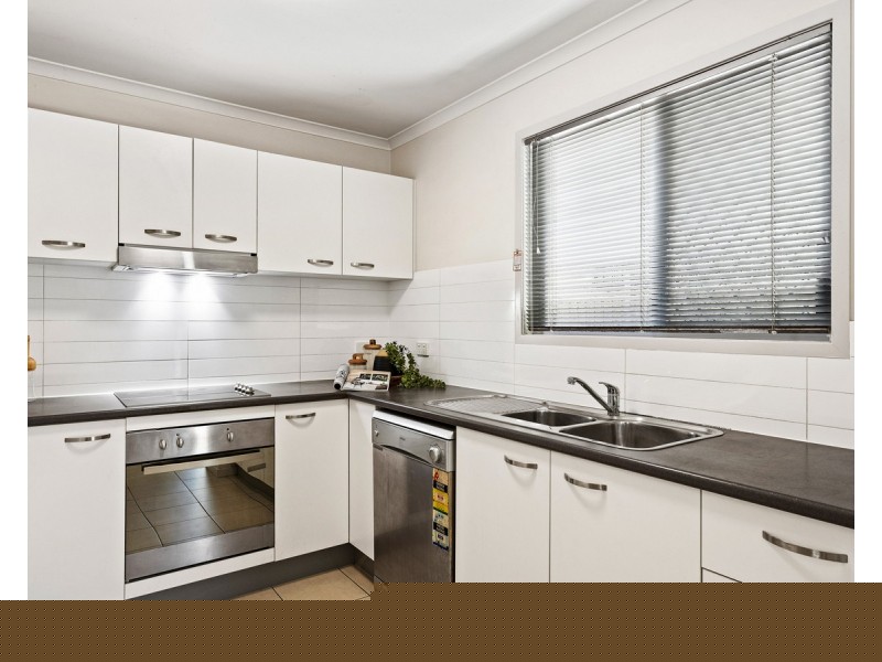 13 Sinclair Street, Moorooka QLD 4105