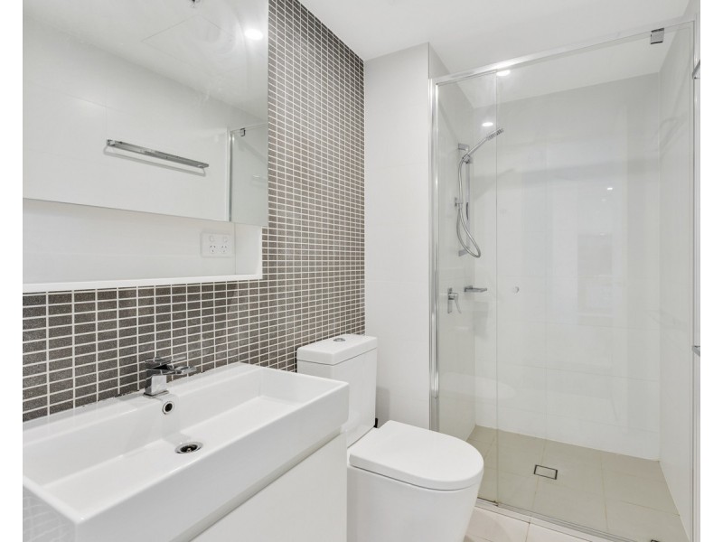 812/50-54 Hudson Road, Albion QLD 4010