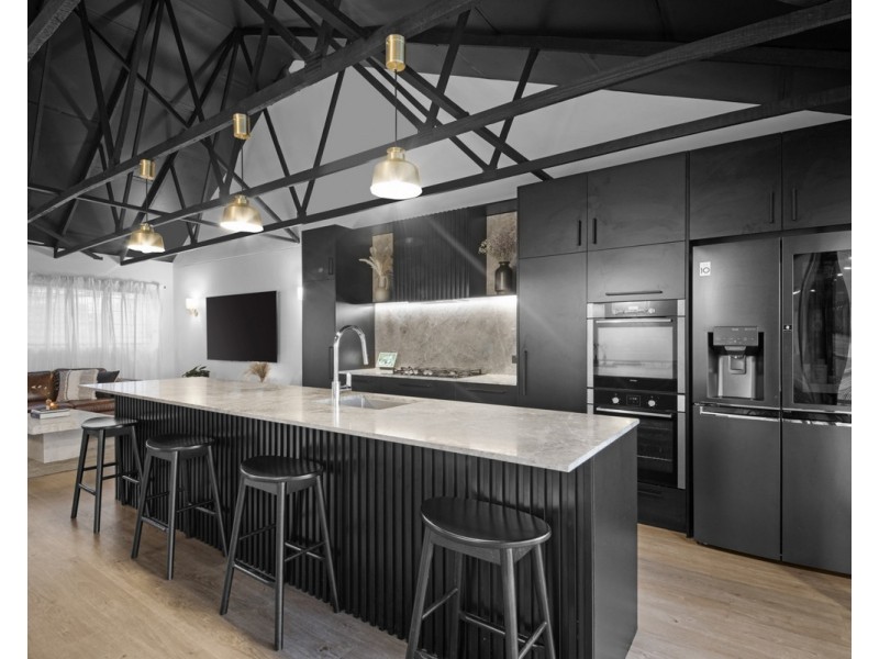 4 Kankool Street, Stafford QLD 4053