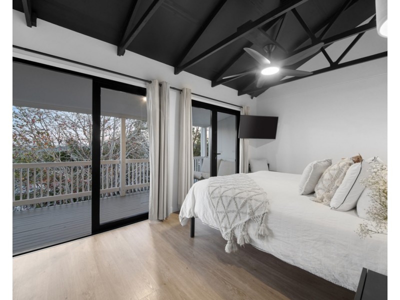 4 Kankool Street, Stafford QLD 4053