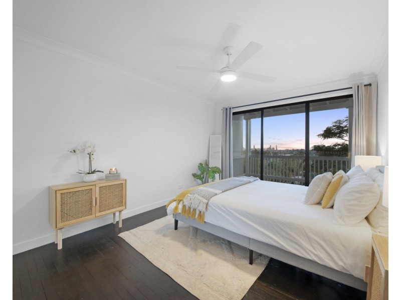 4 Kankool Street, Stafford QLD 4053