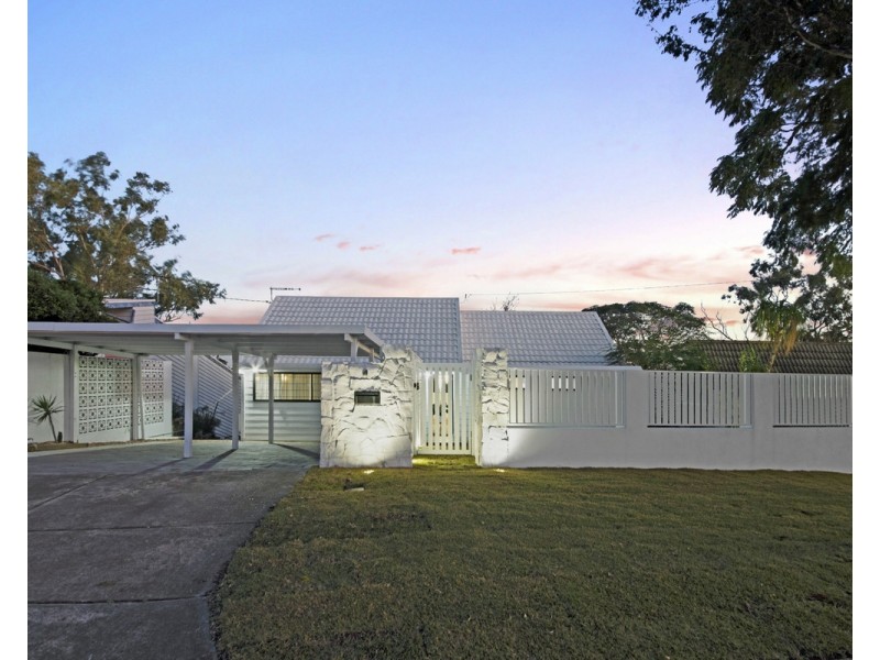 4 Kankool Street, Stafford QLD 4053