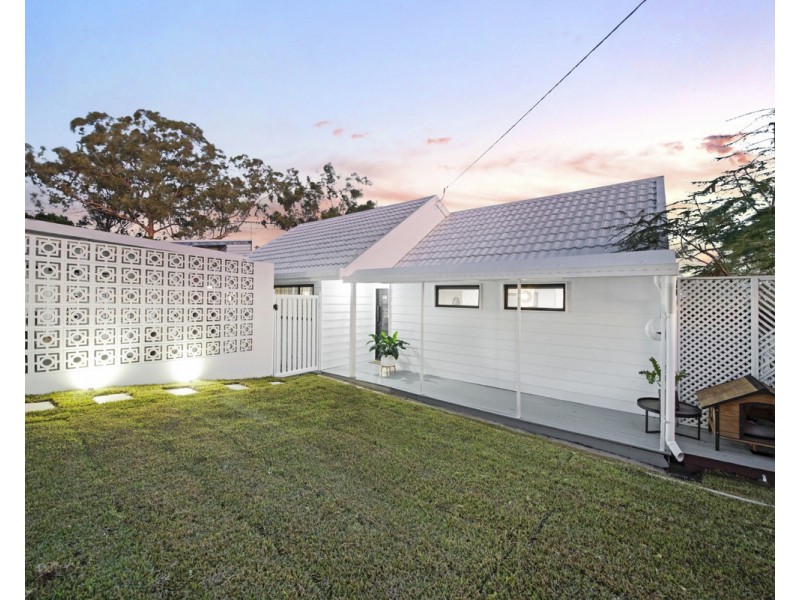 4 Kankool Street, Stafford QLD 4053