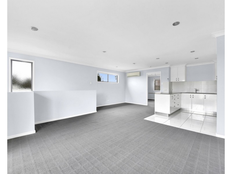2/22 Denman Street, Leichhardt QLD 4305