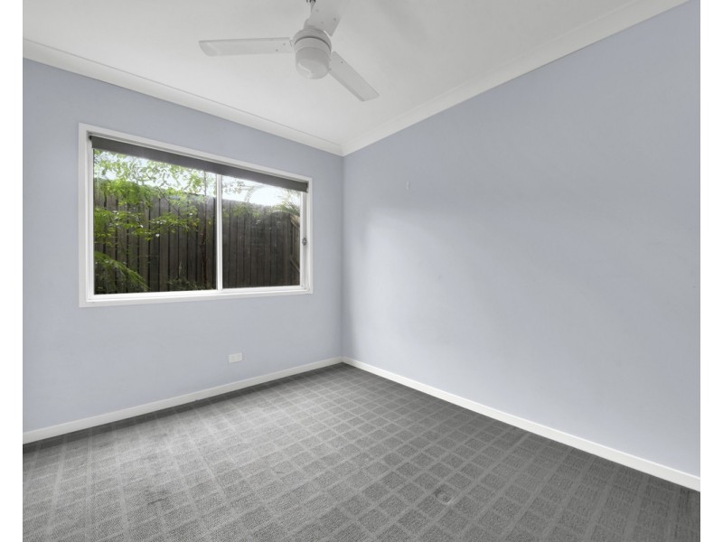 2/22 Denman Street, Leichhardt QLD 4305