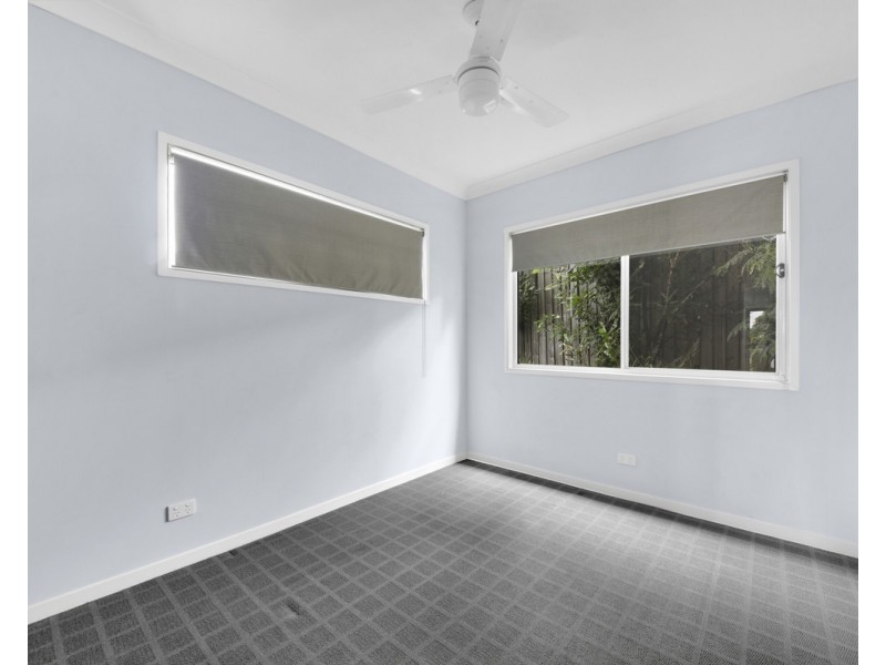 2/22 Denman Street, Leichhardt QLD 4305