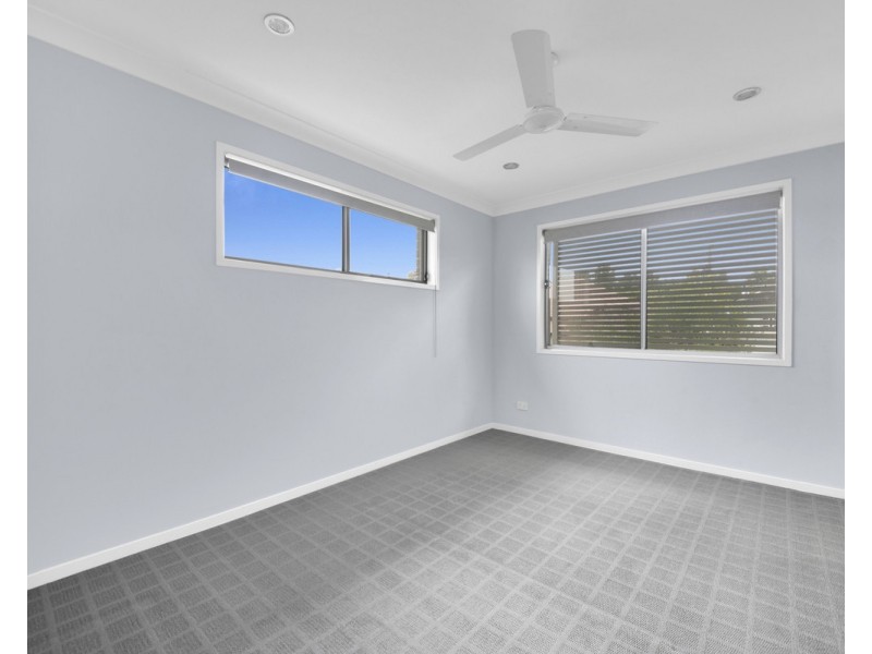 2/22 Denman Street, Leichhardt QLD 4305